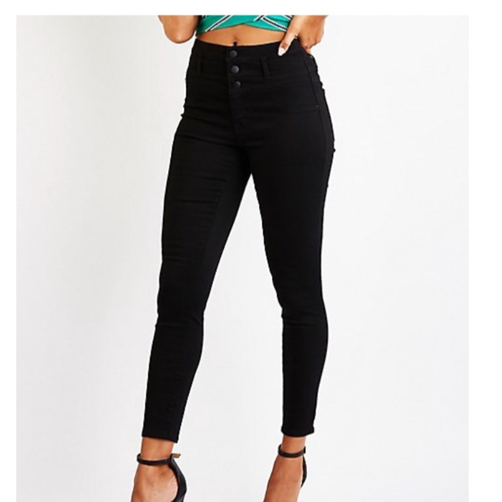 Black High-Waisted Jeans